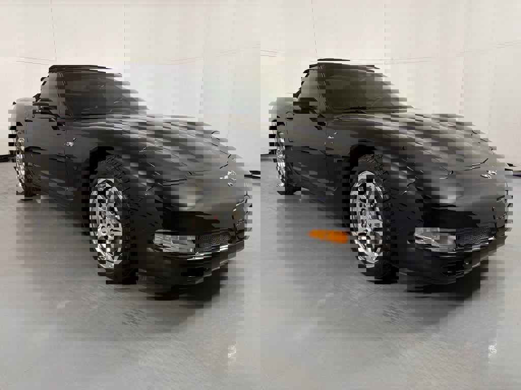 Used 2003 Chevrolet Corvette Convertible w/ Preferred Equipment Group1 image 3