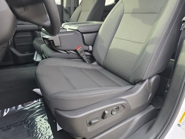 Used 2025 Chevrolet Silverado 1500 Custom Trail Boss w/ LPO, Dark Essentials Package image 5