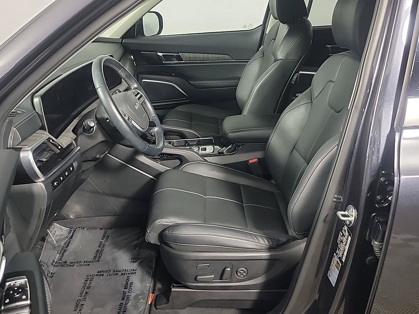 Certified 2025 Kia Telluride SX w/ SX Captain's Chair Package AWD/4WD image 20