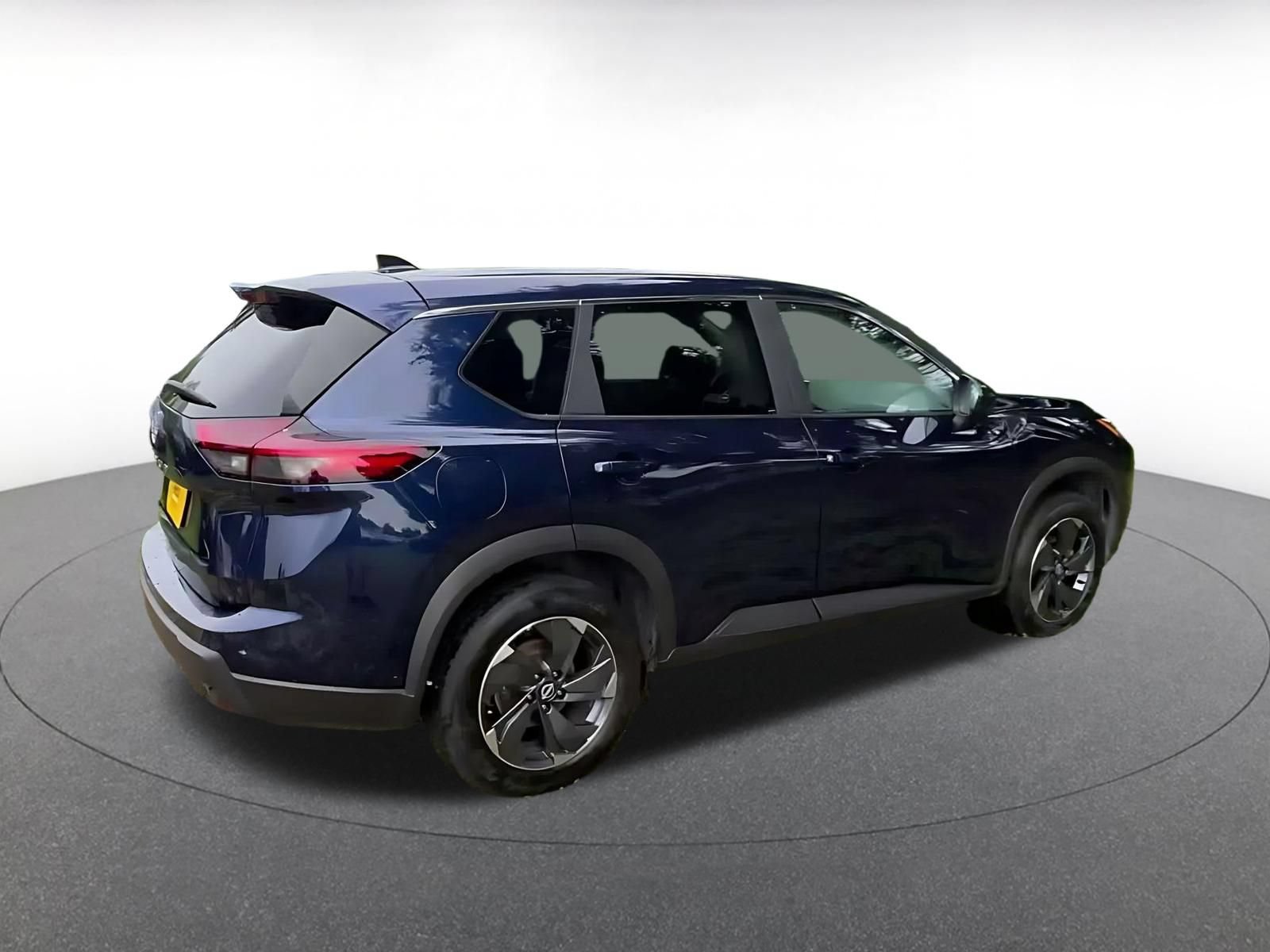 Used 2025 Nissan Rogue SV FWD image 13