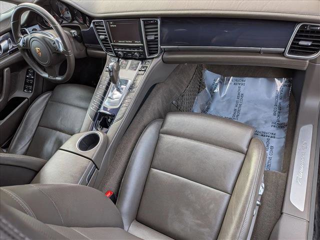 Used 2014 Porsche Panamera 4S Executive image 23