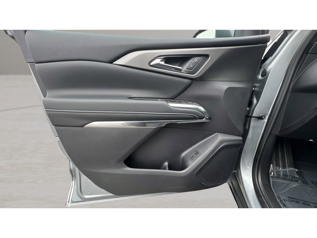 New 2026 Chevrolet Traverse LT w/ Driver Confidence Package FWD image 26