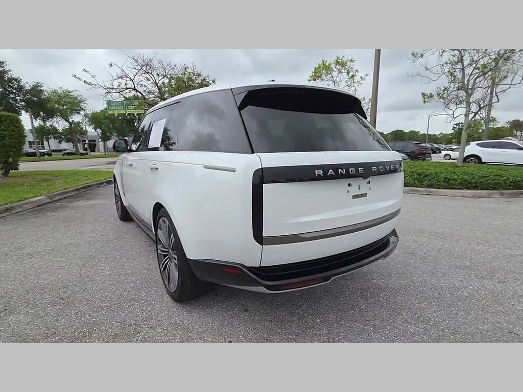 Used 2024 Land Rover Range Rover SE AWD/4WD image 36