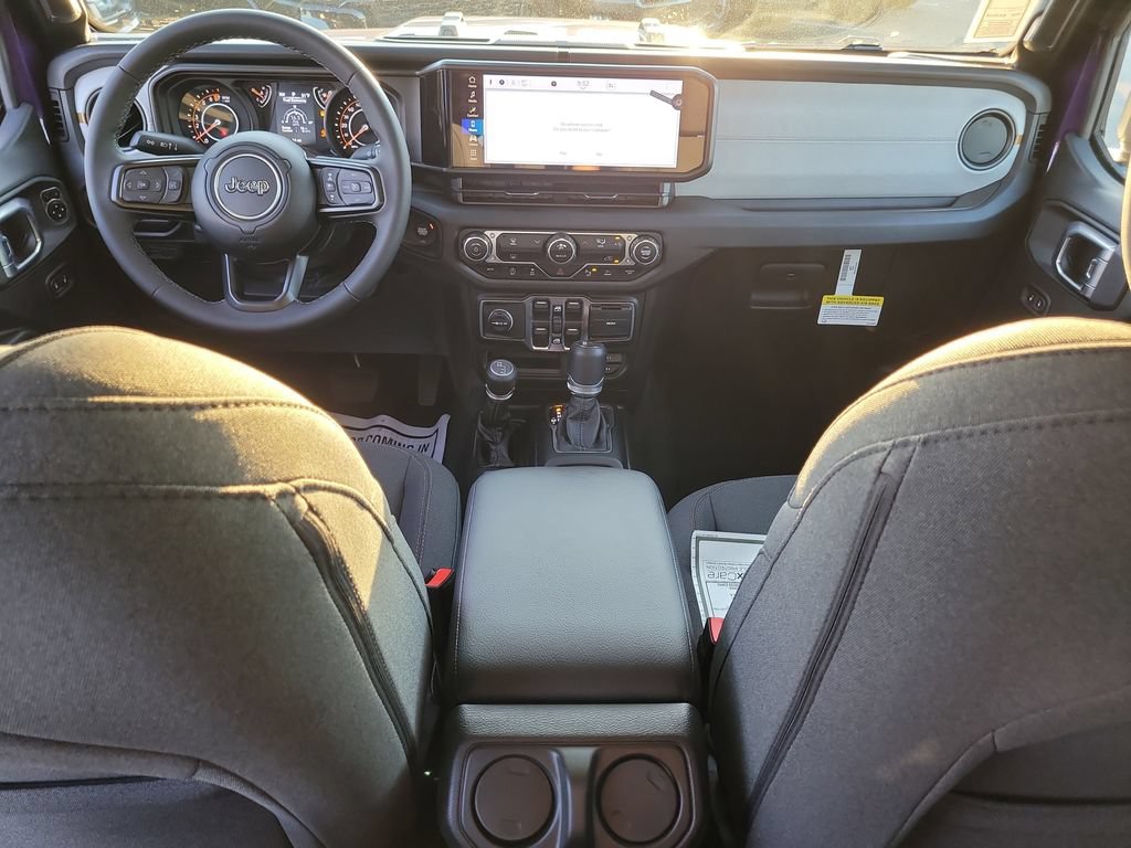 New 2026 Jeep Gladiator Sport AWD/4WD image 13