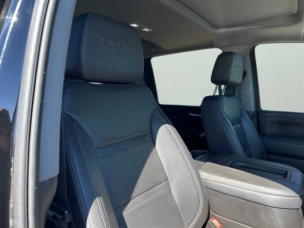 Used 2021 GMC Sierra 2500 Denali w/ Denali Ultimate Package image 15