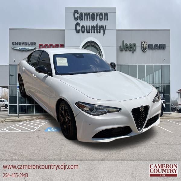 Used 2021 Alfa Romeo Giulia Sprint w/ Nero Edizione