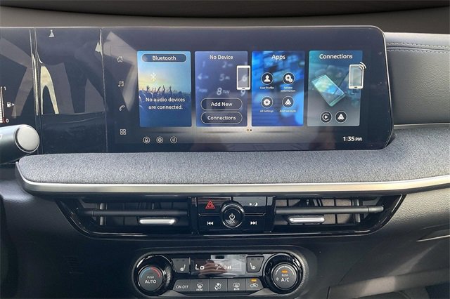 New 2026 Nissan Kicks SV w/ SV Premium Package image 6