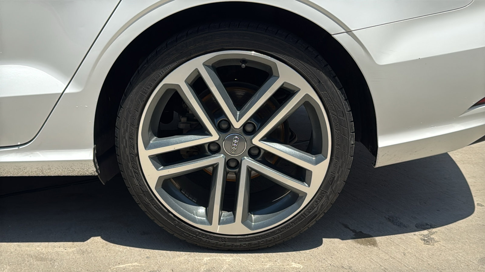 Used 2018 Audi A3 2.0T Premium FWD image 32