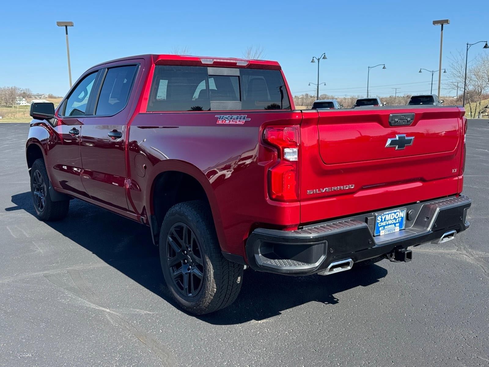 Used 2026 Chevrolet Silverado 1500 LT Trail Boss w/ LT Trail Boss Premium Package AWD/4WD image 3