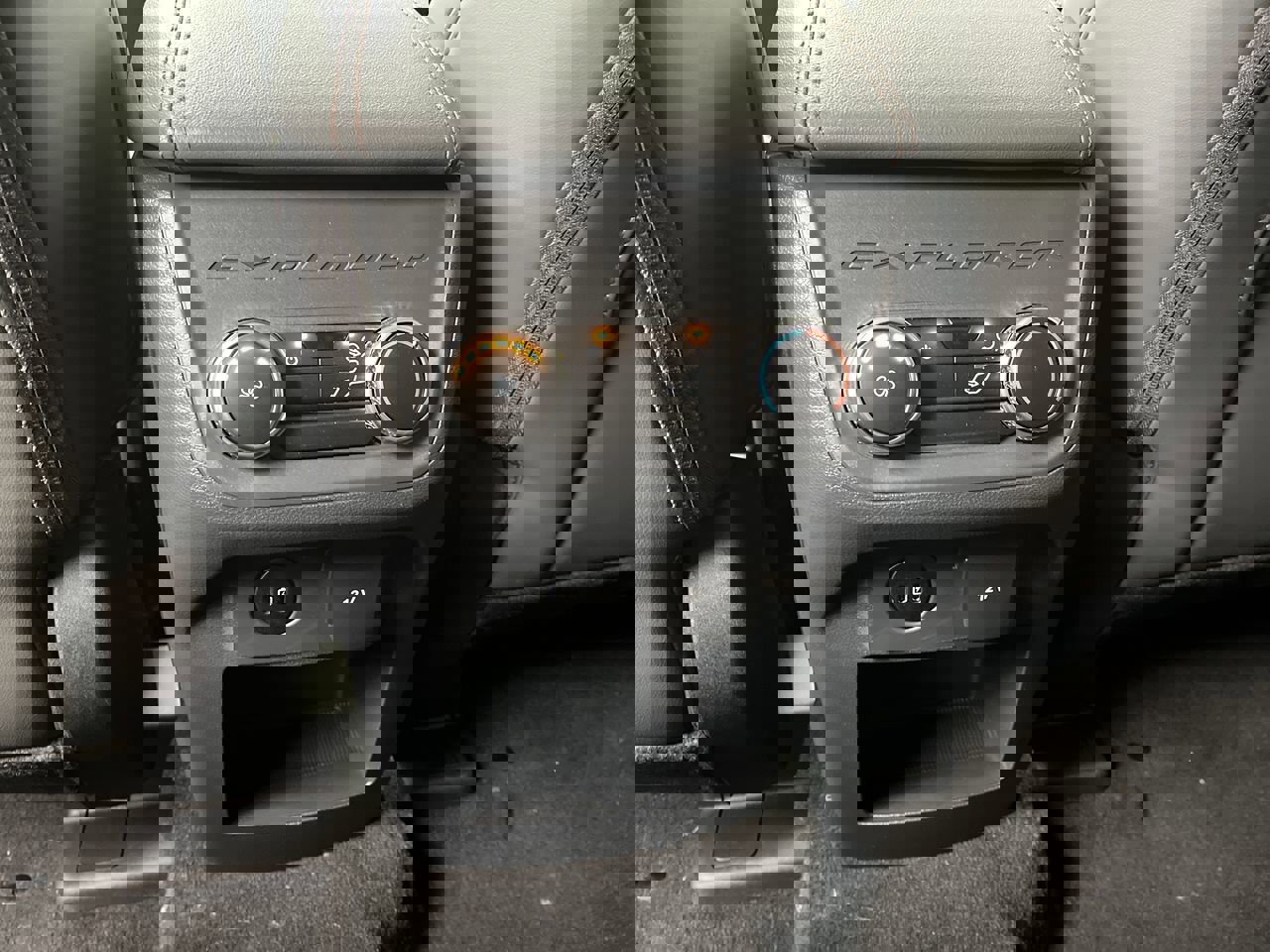 New 2026 Ford Explorer Active w/ Active Comfort Package image 13