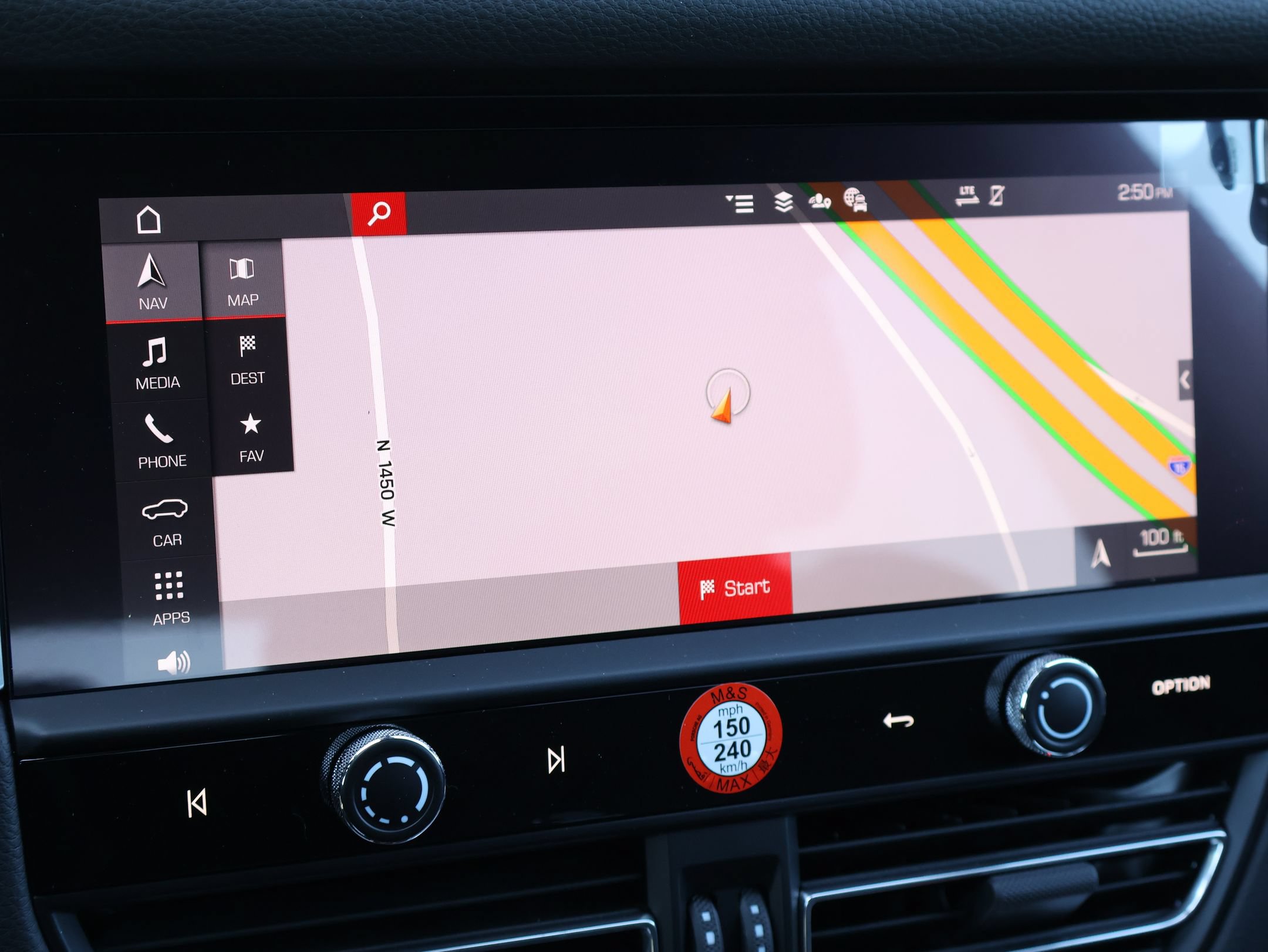 New 2026 Porsche Macan AWD/4WD image 18