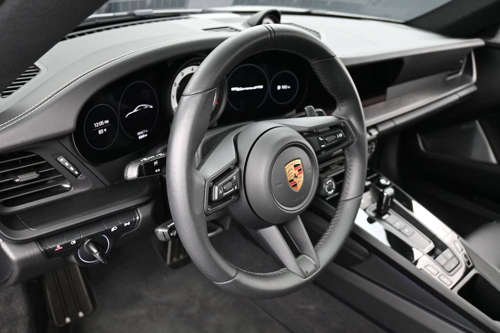 Certified 2024 Porsche 911 Carrera GTS RWD image 17