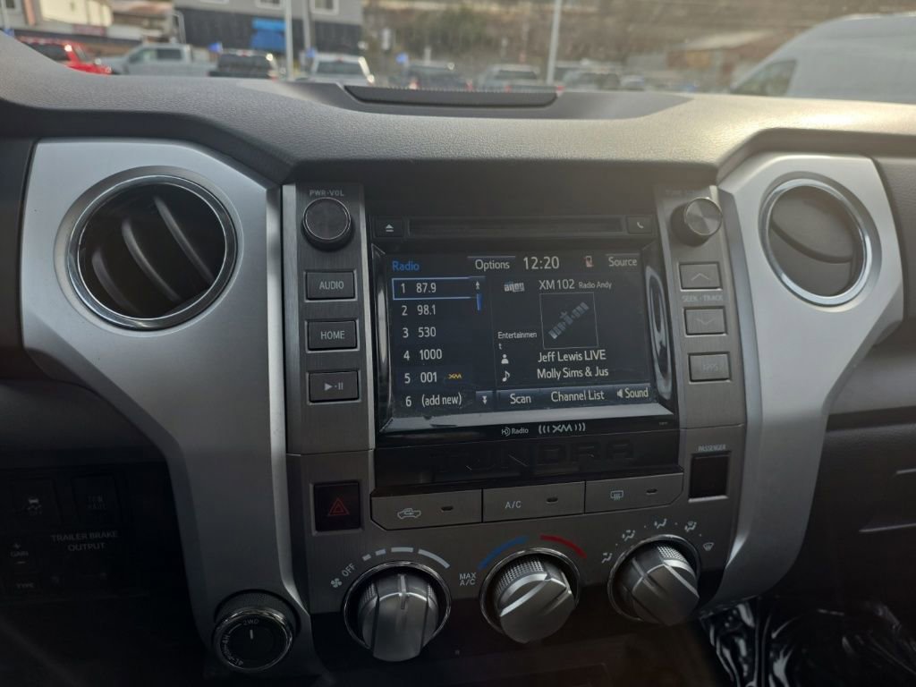 Used 2017 Toyota Tundra SR5 image 17