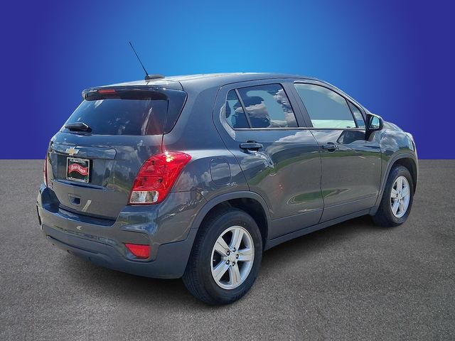 Used 2020 Chevrolet Trax LS w/ Tint and Cruise Package FWD image 4