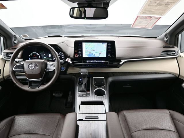 Certified 2023 Toyota Sienna Platinum image 29