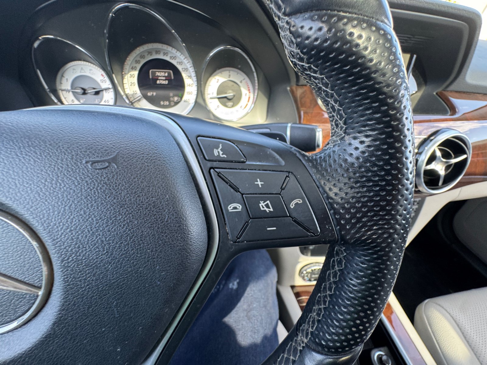 Used 2014 Mercedes-Benz GLK 250 BlueTEC 4MATIC image 28