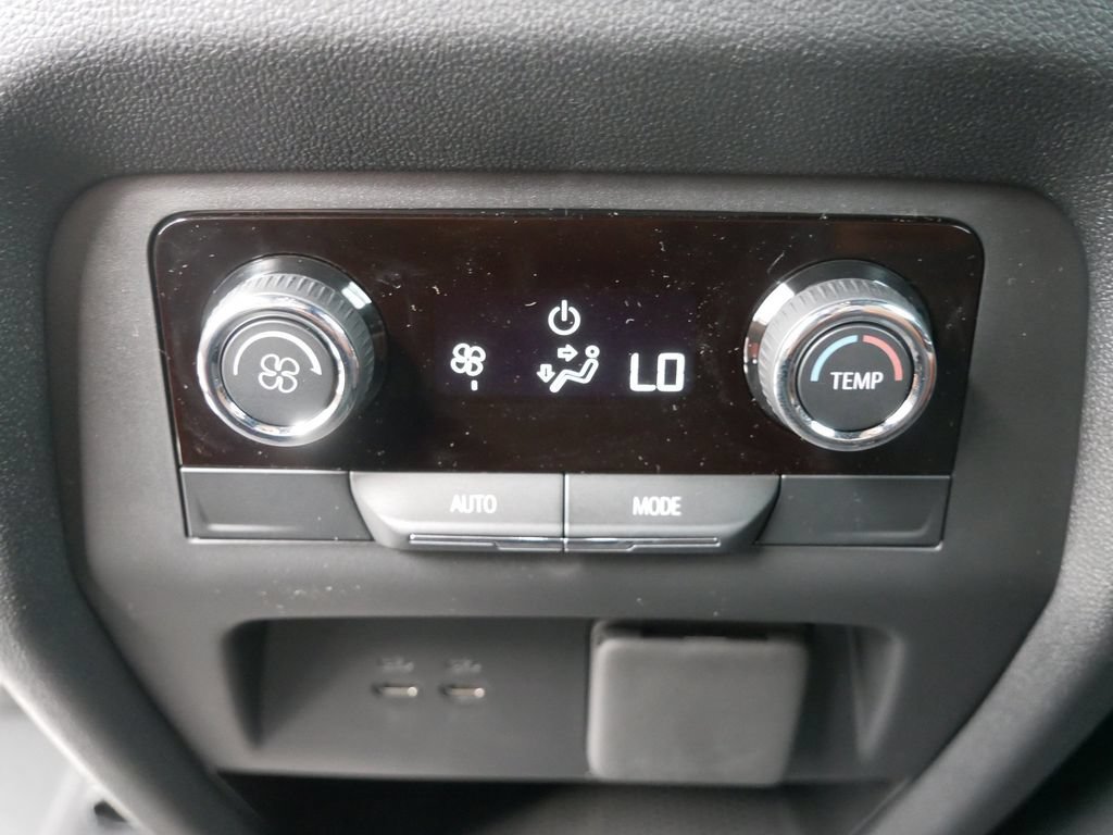New 2027 Chevrolet Traverse Z71 w/ Driver Confidence Package AWD/4WD image 19