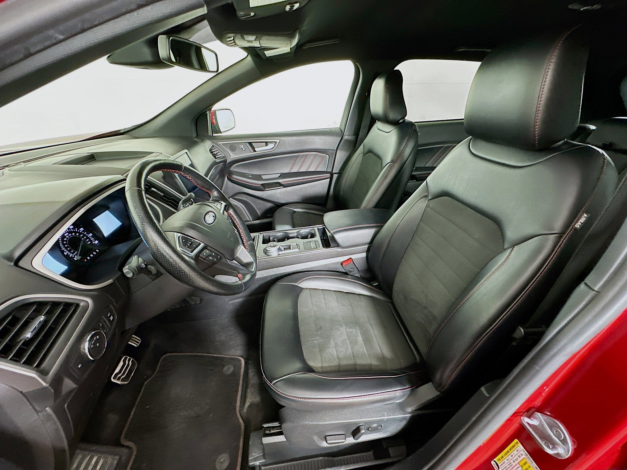 Used 2021 Ford Edge ST-Line FWD image 13
