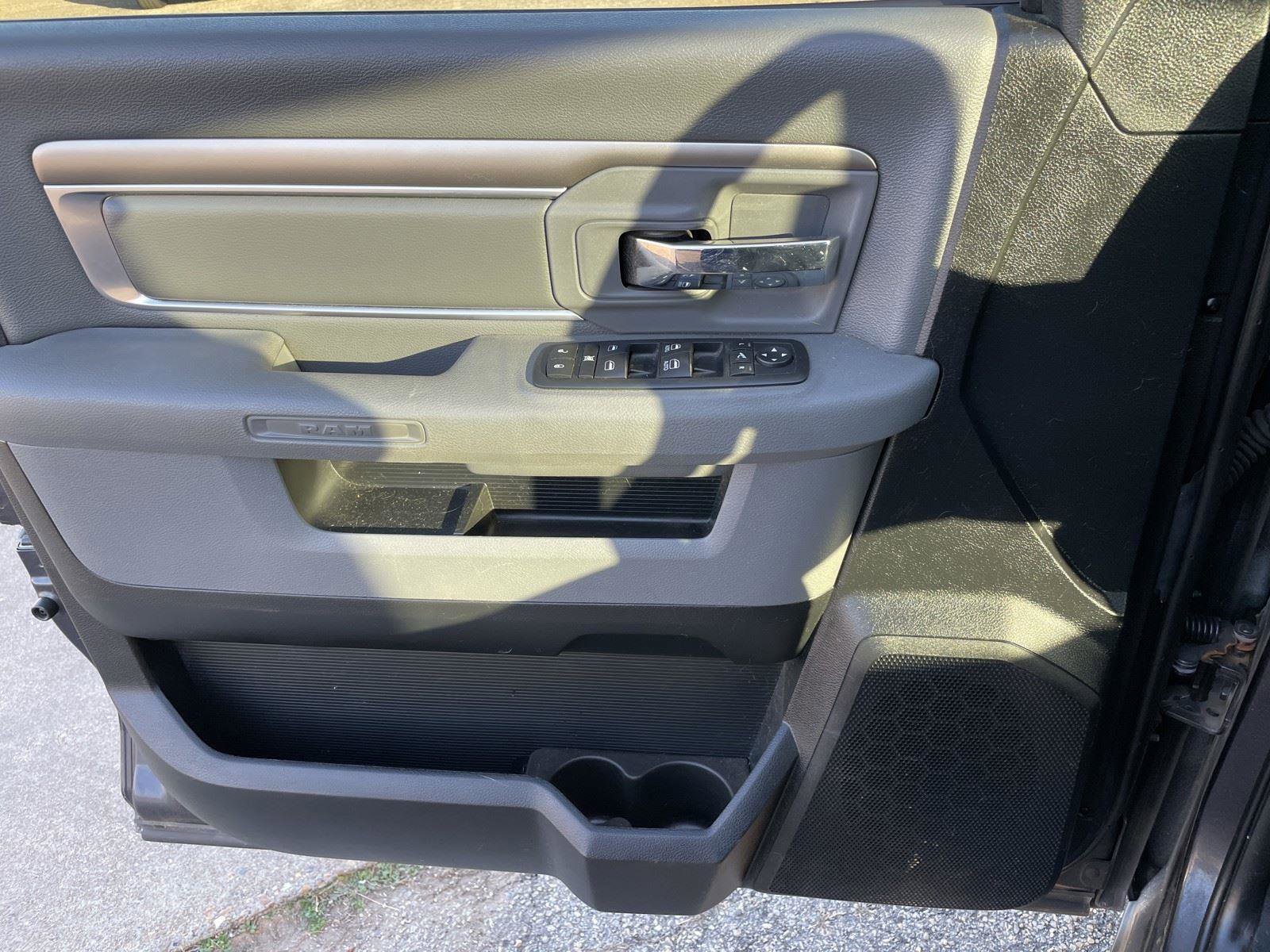 Used 2017 RAM 1500 Lone Star image 35