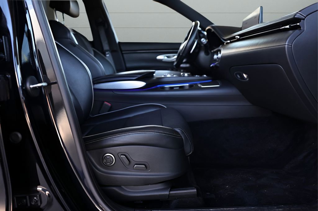 Used 2023 Genesis GV70 2.5T w/ Sport Prestige Package image 68