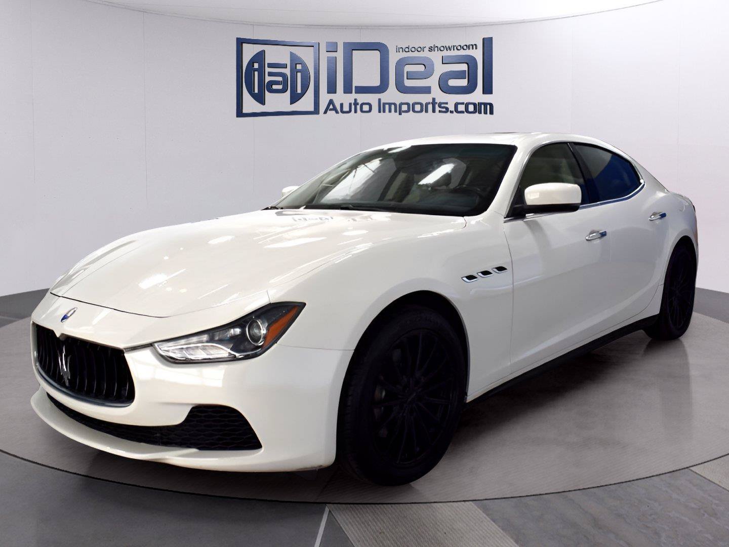 Used 2014 Maserati Ghibli RWD image 1