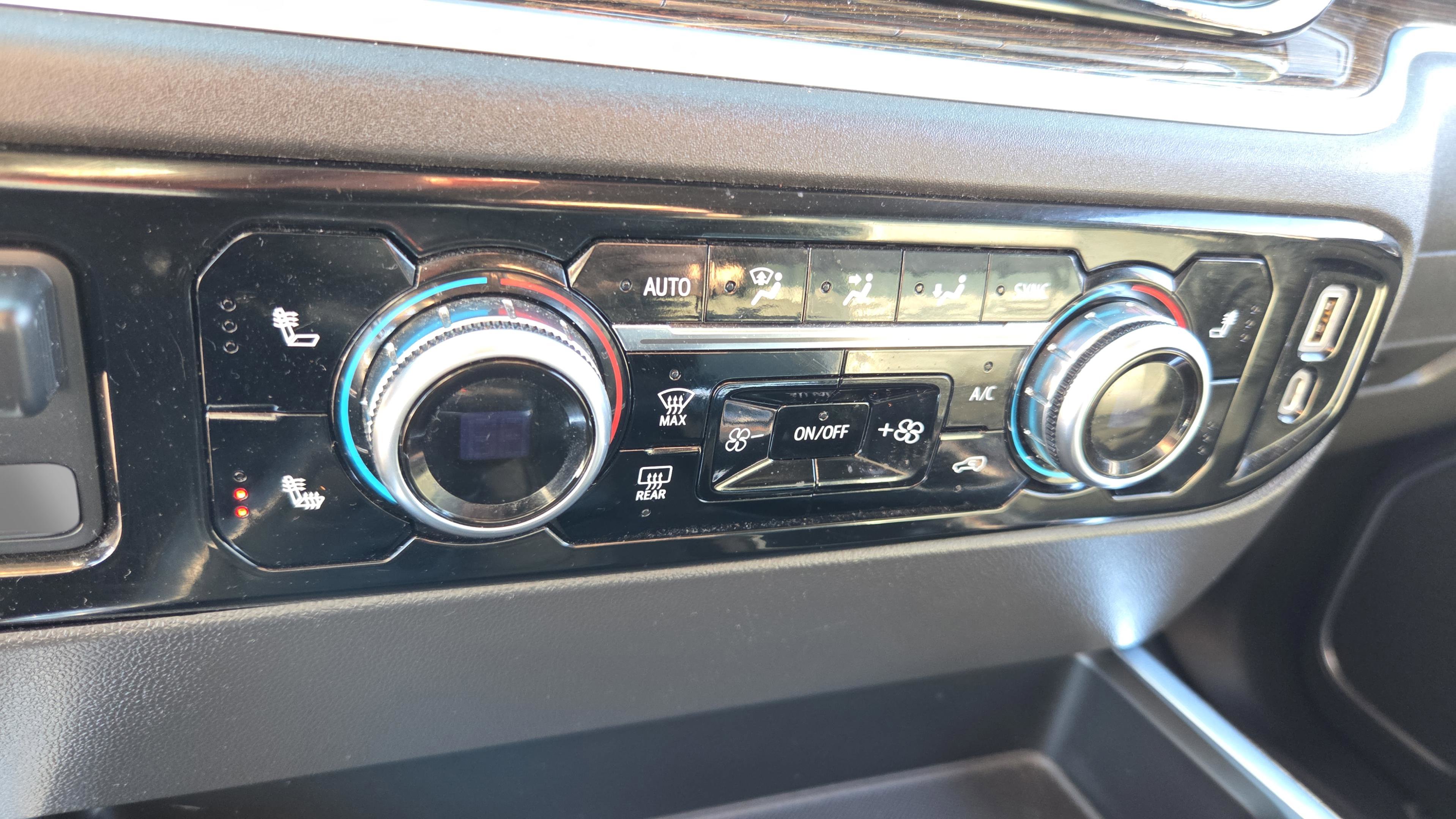 Used 2022 GMC Sierra 1500 Elevation w/ Elevation Premium Package image 20