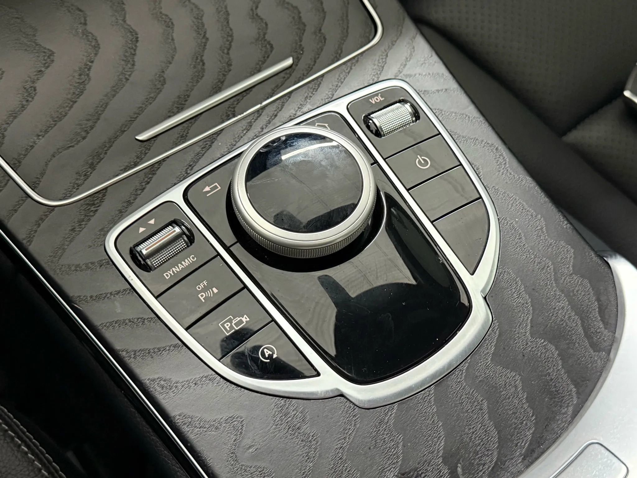 Used 2021 Mercedes-Benz C 300 Sedan image 24