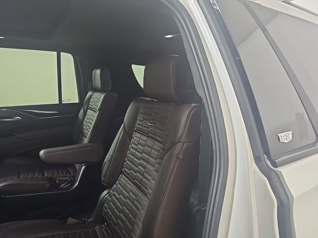Certified 2024 Cadillac Escalade ESV Sport Platinum image 14
