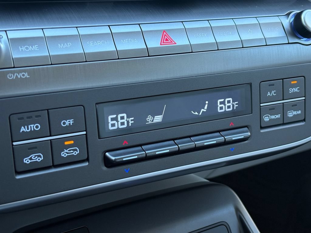 New 2026 Hyundai Kona Limited FWD image 32