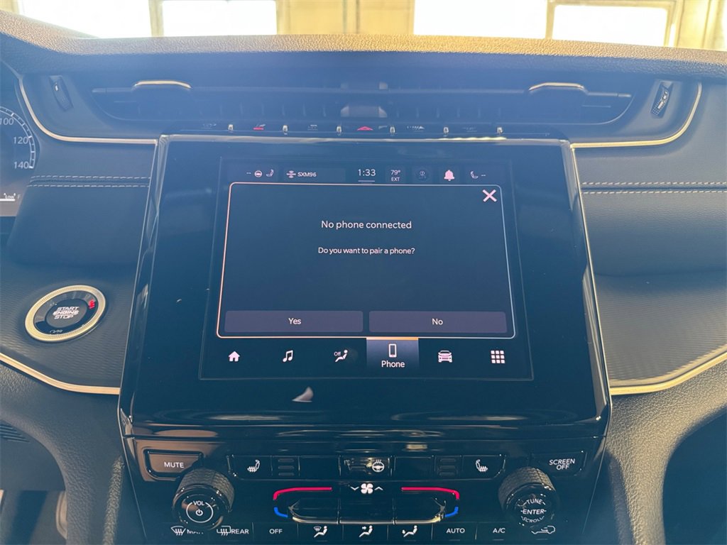 New 2025 Jeep Grand Cherokee Laredo X w/ Luxury Tech Group I image 19