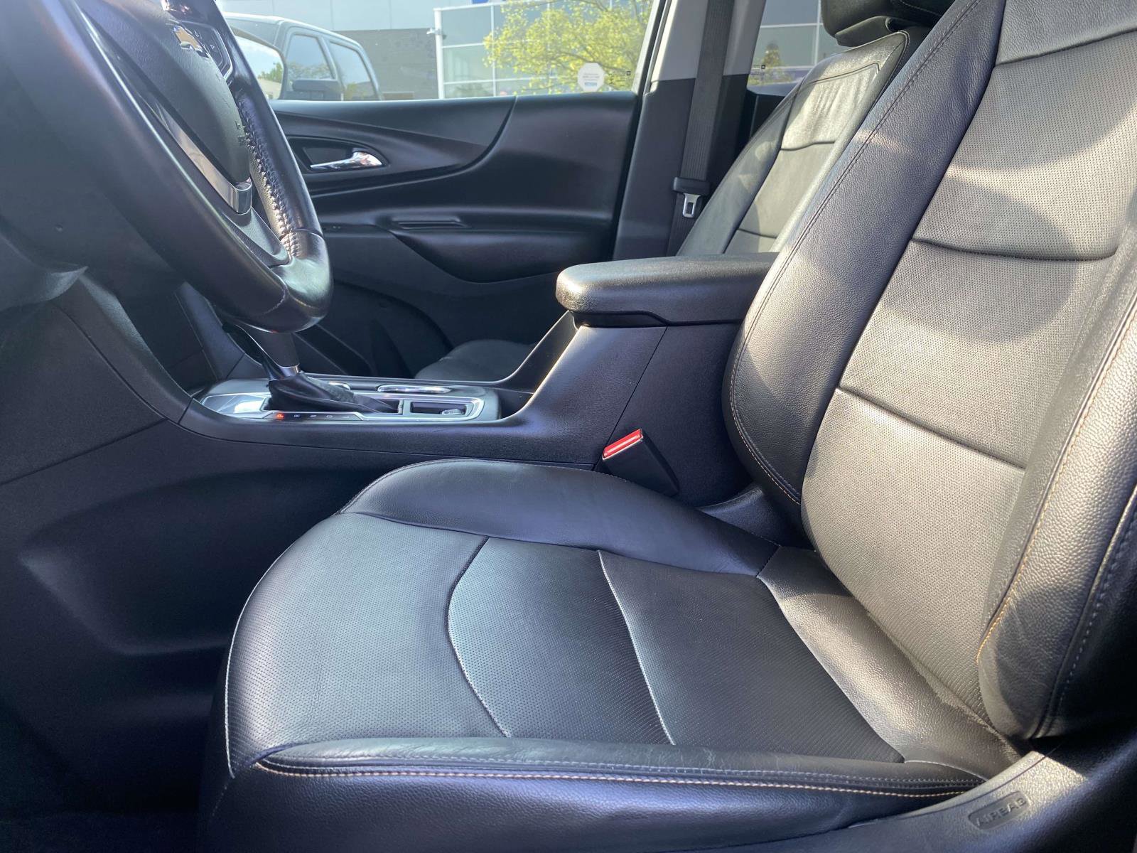 Used 2020 Chevrolet Equinox LT w/ Midnight Edition image 15