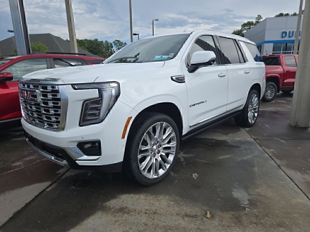 New 2026 GMC Yukon Denali w/ Denali Reserve Package AWD/4WD image 1