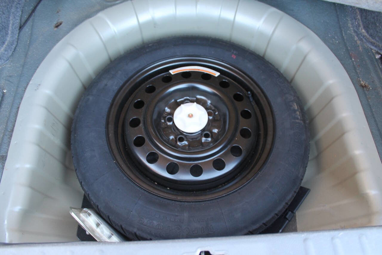 Used 2005 Nissan Altima 3.5 SE w/ (X02) Navigation Pkg FWD image 27