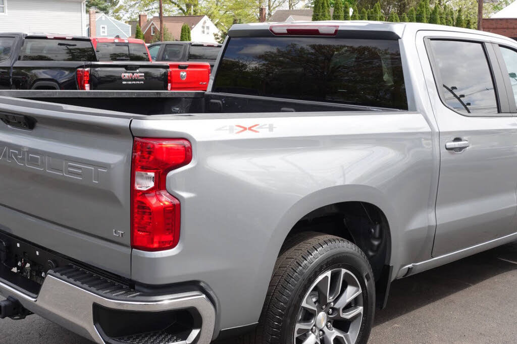 Used 2023 Chevrolet Silverado 1500 LT AWD/4WD image 13