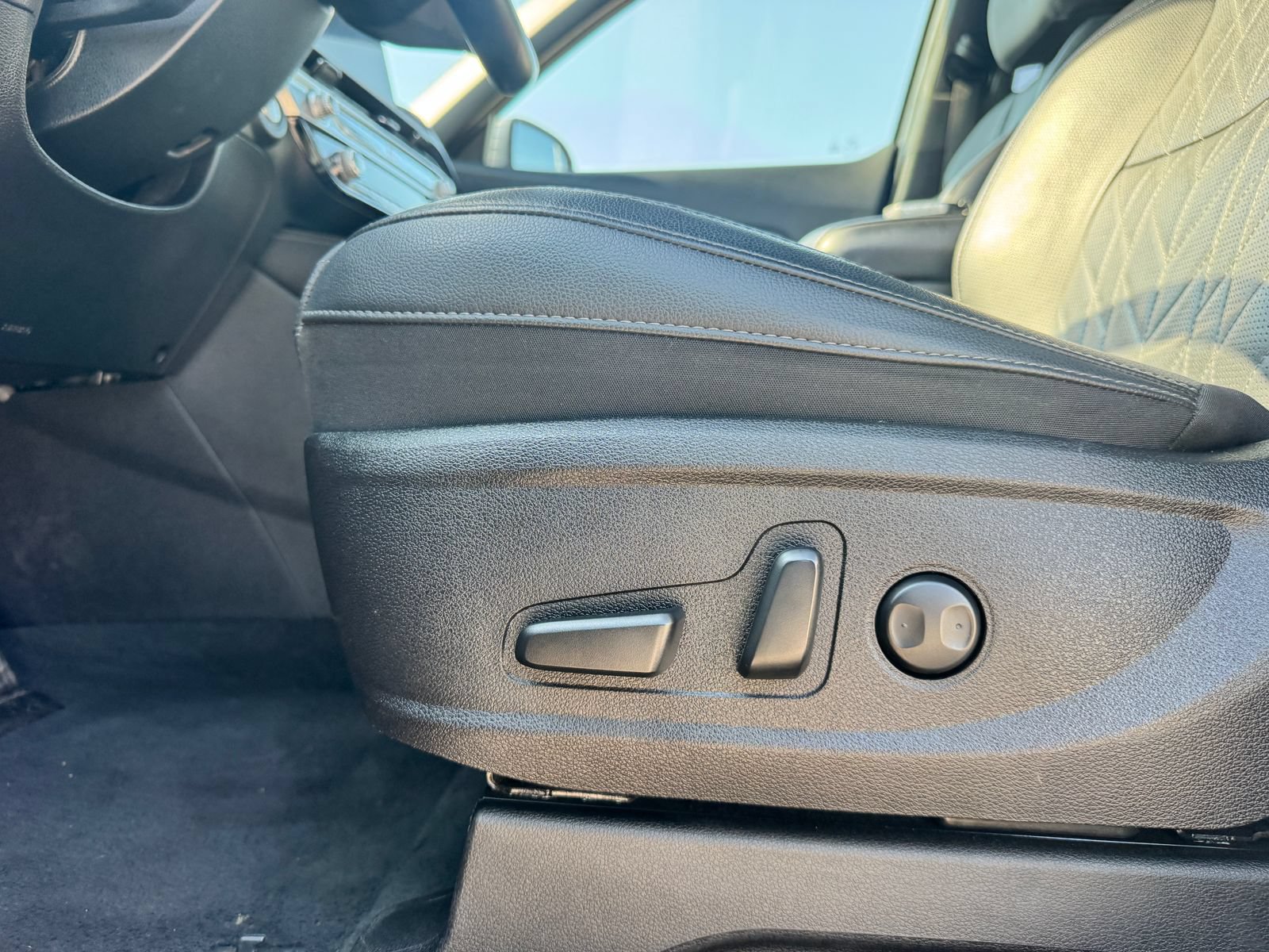 Used 2024 Kia Telluride EX X-Line AWD/4WD image 29