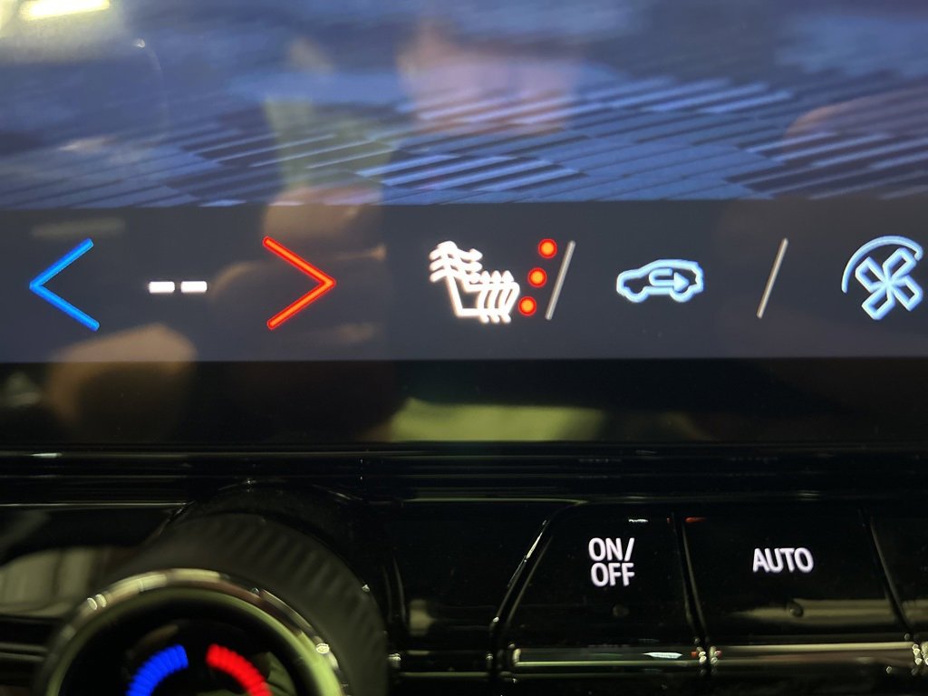 New 2024 Chevrolet Blazer EV LT image 25