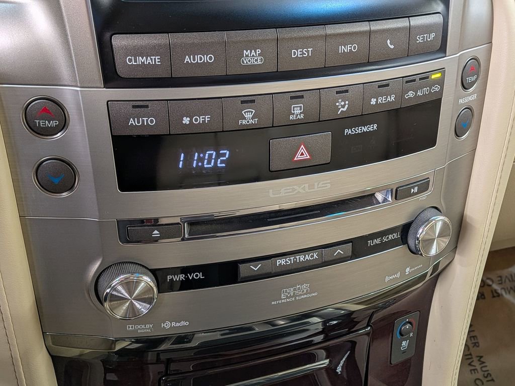 Used 2015 Lexus LX 570 4WD image 24