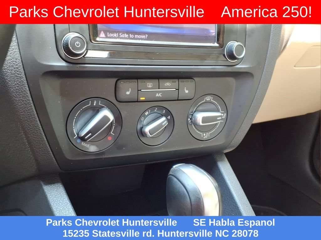 Used 2017 Volkswagen Jetta SE FWD image 6