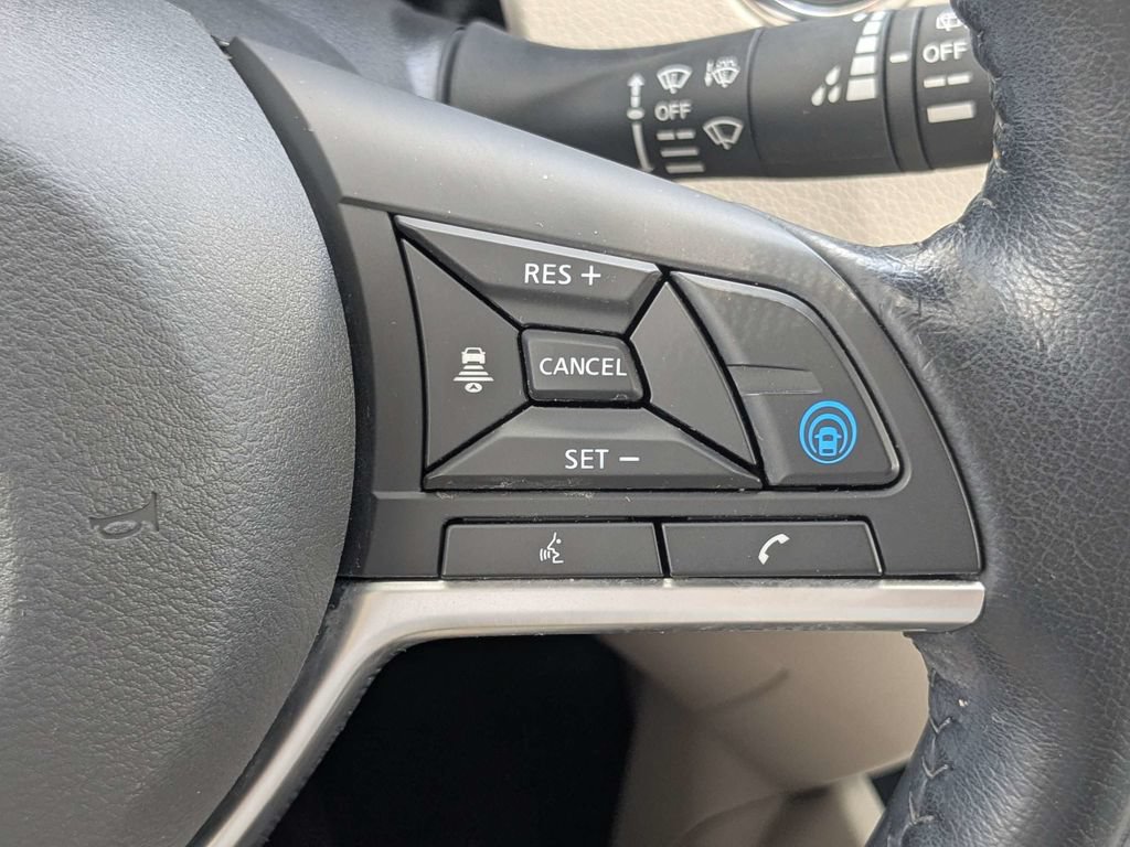 Used 2022 Nissan Rogue Sport SL w/ Premium Package FWD image 27