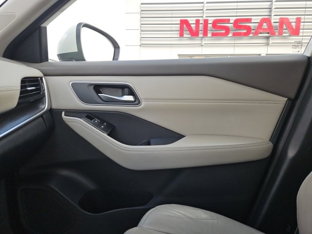 Used 2021 Nissan Rogue SL w/ Premium Package image 39