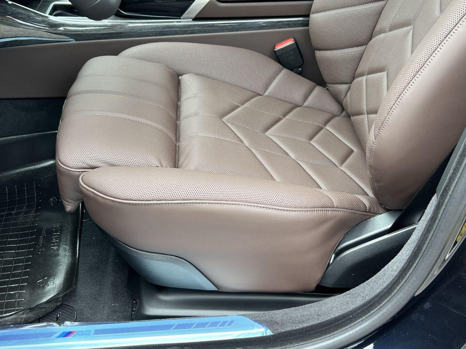 New 2025 BMW i7 eDrive50 w/ Executive Package RWD image 11