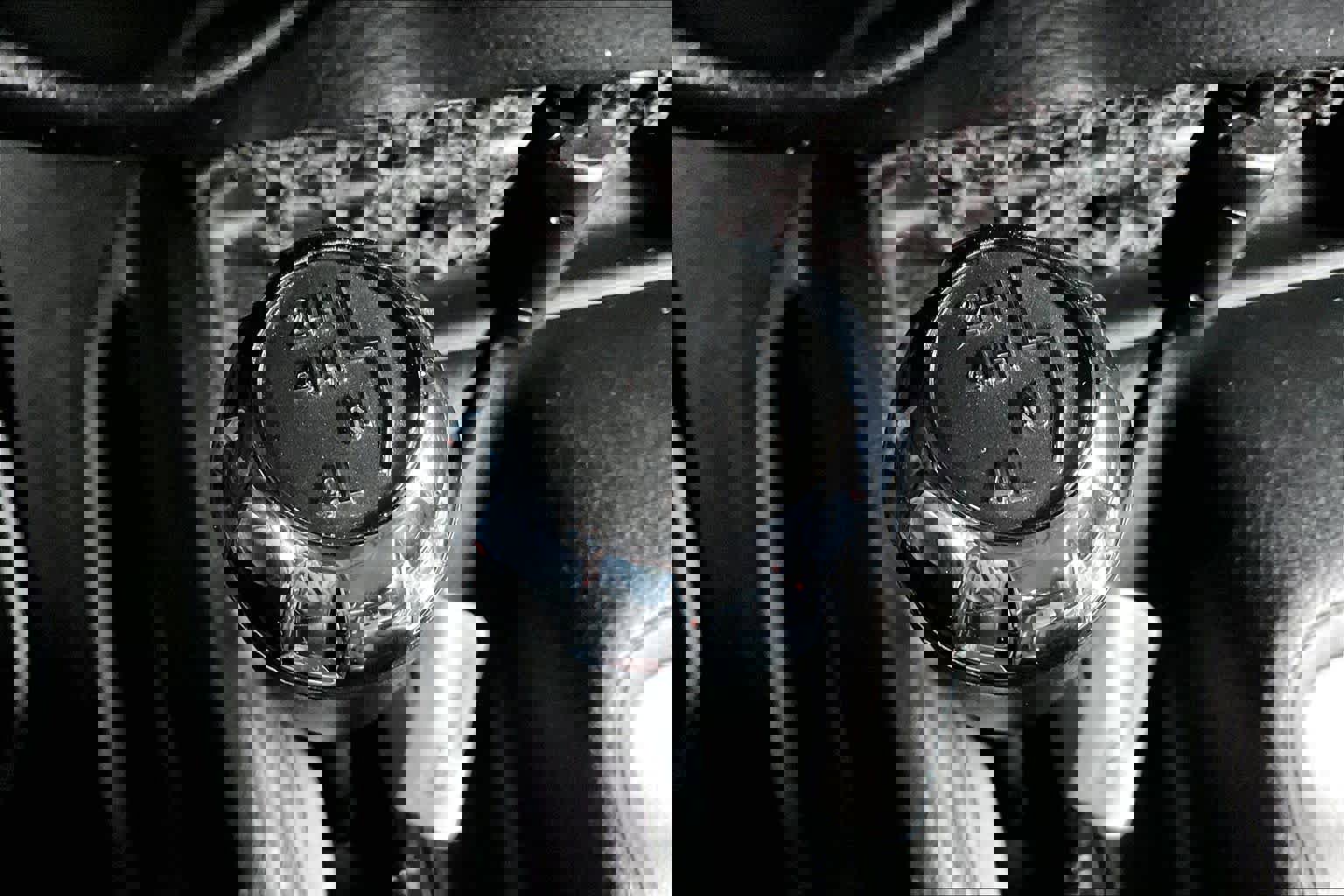 Used 2015 Jeep Wrangler Unlimited Sahara w/ Dual Top Group image 34