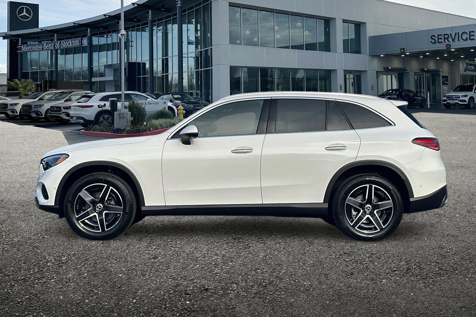 New 2026 Mercedes-Benz GLC 300 4MATIC image 7