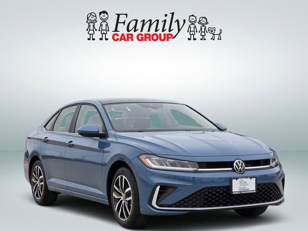 New 2026 Volkswagen Jetta SE image 2