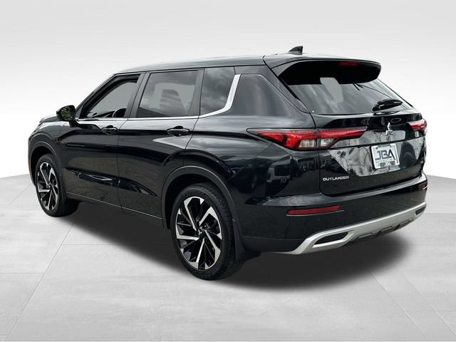 Used 2024 Mitsubishi Outlander SE Black Edition AWD/4WD image 24