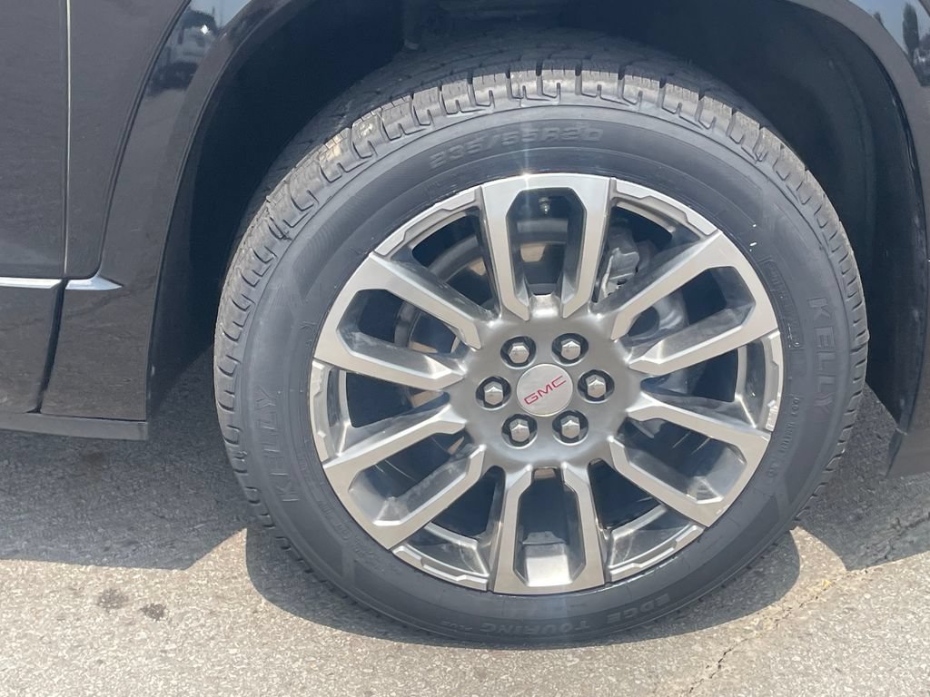 Used 2022 GMC Acadia Denali w/ Denali Ultimate Package FWD image 29