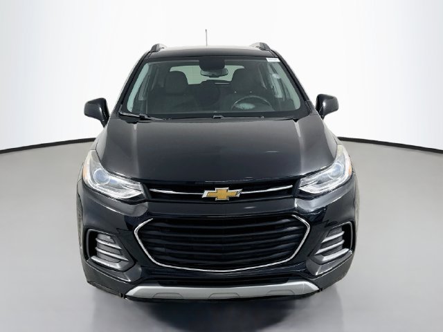 Used 2020 Chevrolet Trax LT FWD image 2