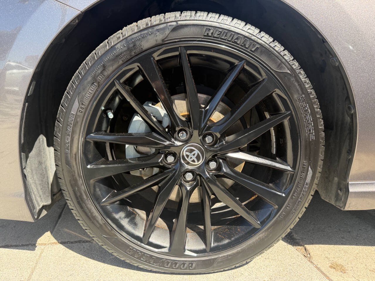 Used 2021 Toyota Camry XSE FWD image 23