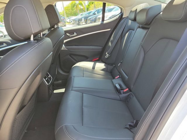 Certified 2026 Genesis G70 2.5T RWD image 8
