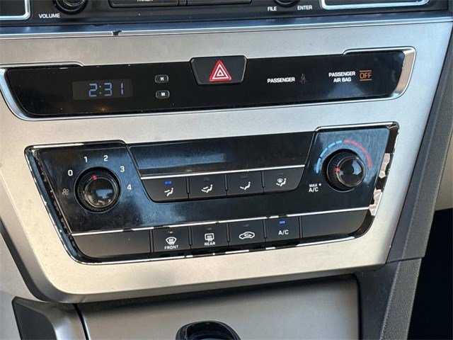 Used 2015 Hyundai Sonata SE w/ Option Group 09 image 21